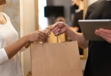 Confianza del consumidor en México cae pese a ligero rebote mensual al cierre de 2025