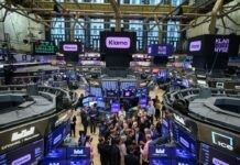 Mercados de Estados Unidos caen más de 1 % tras ataques en Irán y se intensifica la aversión al riesgo global