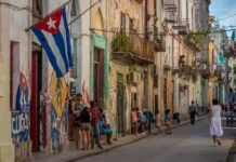 Cuba autoriza por primera vez empresas mixtas entre el Estado y el sector privado en un giro económico histórico