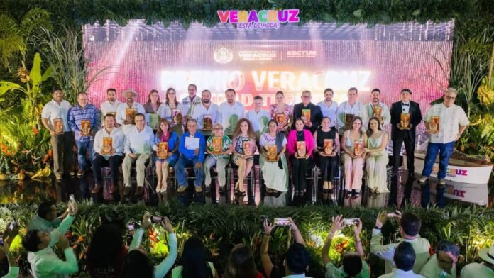 Reconocen-a-lo-mejor-del-turismo-de-Veracruz-con-Premio-a-la-Calidad-Turistica-2026
